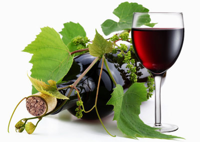 葡萄酒酒瓶与葡萄藤蔓高清图片- 思缘设计素材共享平台